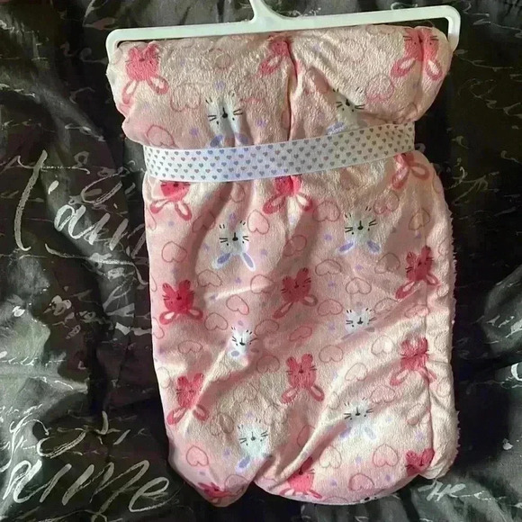 Sam & Zoey Plush Blanket - Picture 4 of 4